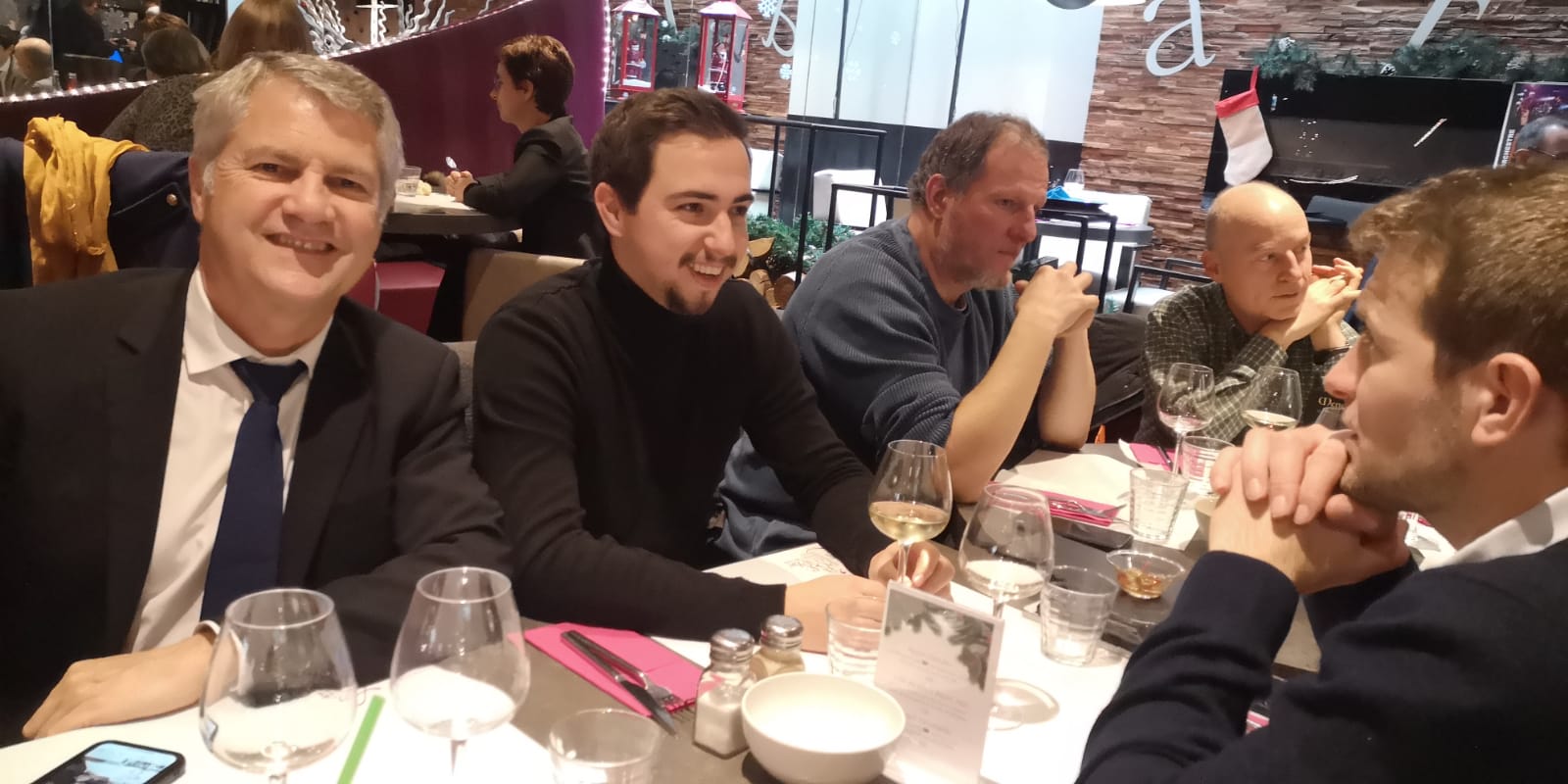 Déjeuner avec les membres du réseau de chefs d'entreprises de Reims à l'Apostrophe